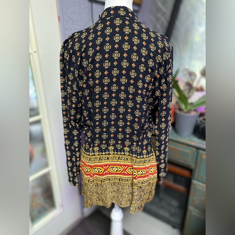 Solitaire Black And Gold Patterned One Button Tie… - image 3